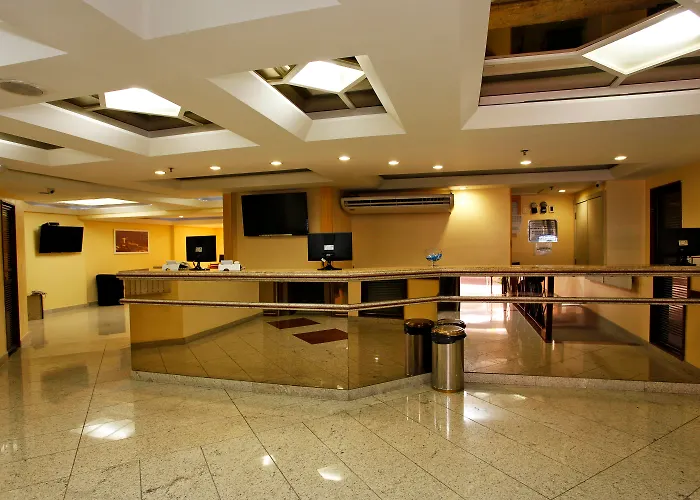 Elegance Praia Hotel