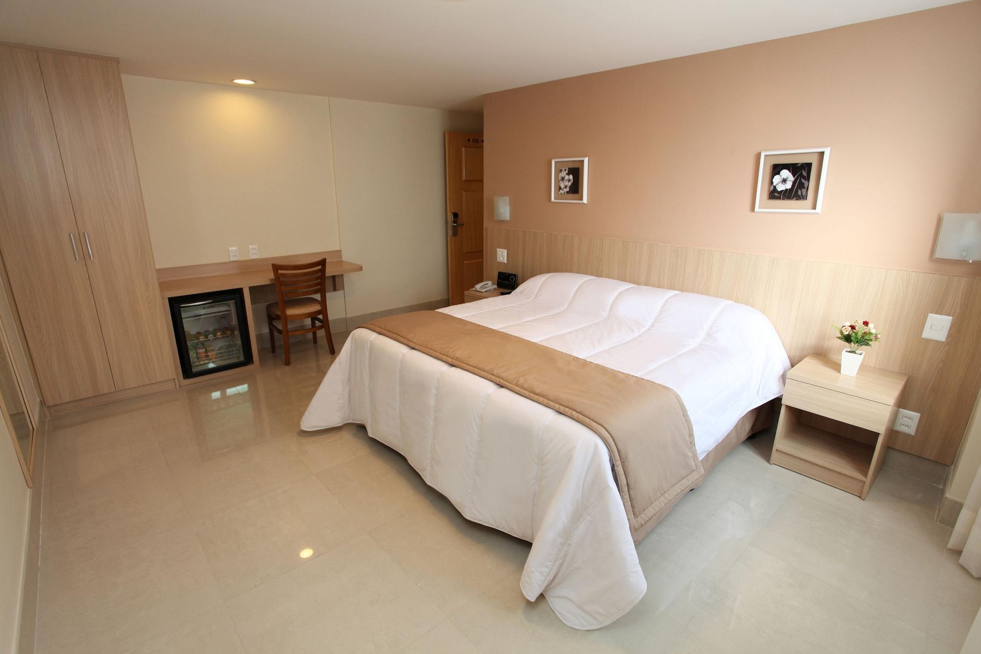 Elegance Hotel 3*
